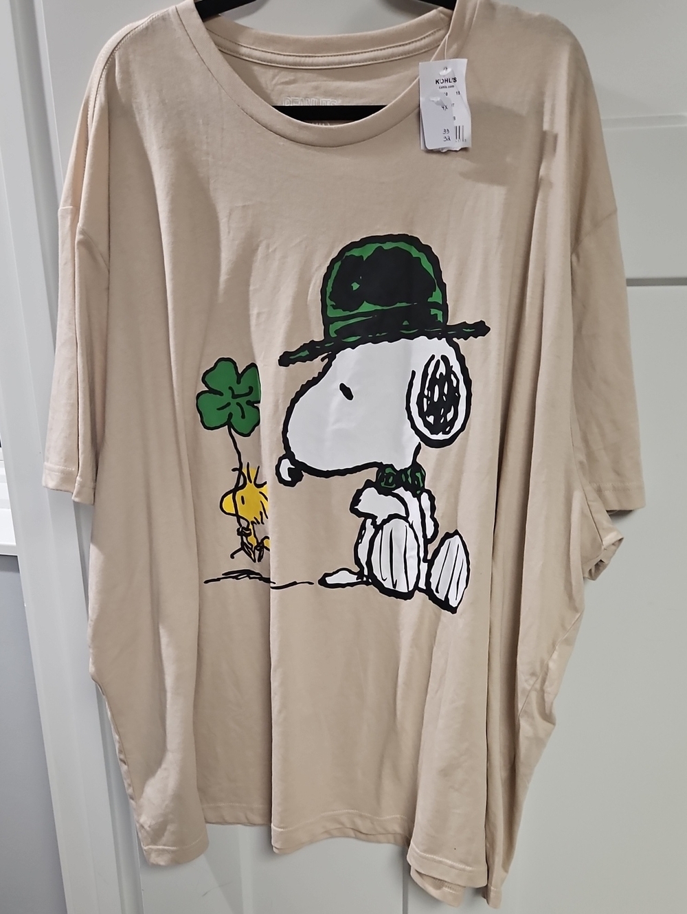 Peanuts Beige Short-Sleeve Snoopy & Woodstock Graphic Tee